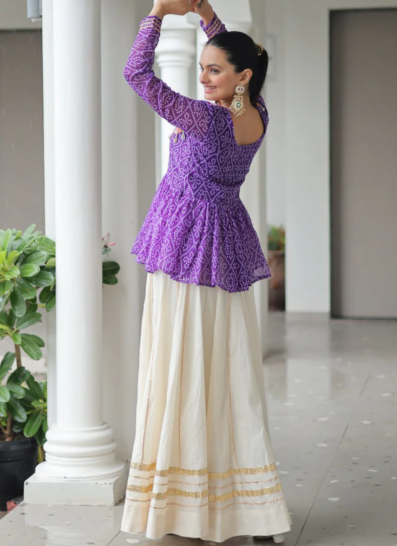 Bandhani Print Gamthi Work Kediya With Off White Lehenga For Navratri - Image 13